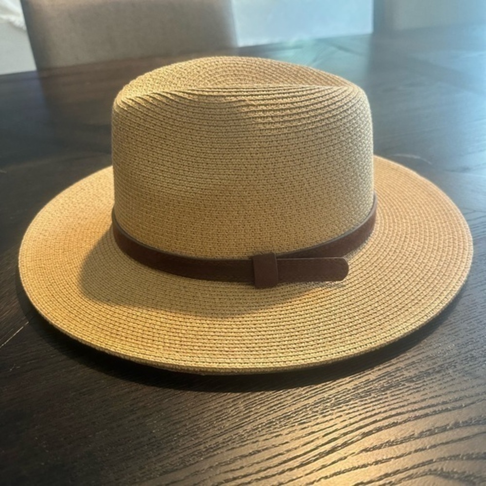 Women’s Brimmed Hat - NWOT
